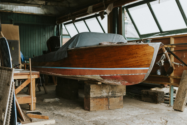 Holzboot restaurieren